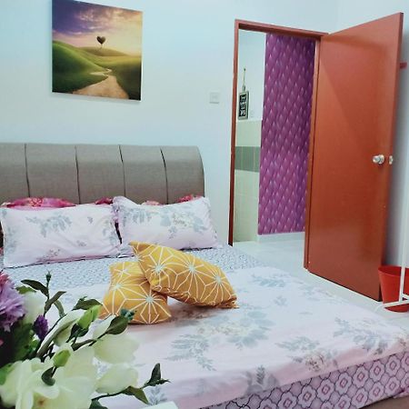 Casa Inderaloka Pantai Batu Buruk Lejlighed Kuala Terengganu Eksteriør billede